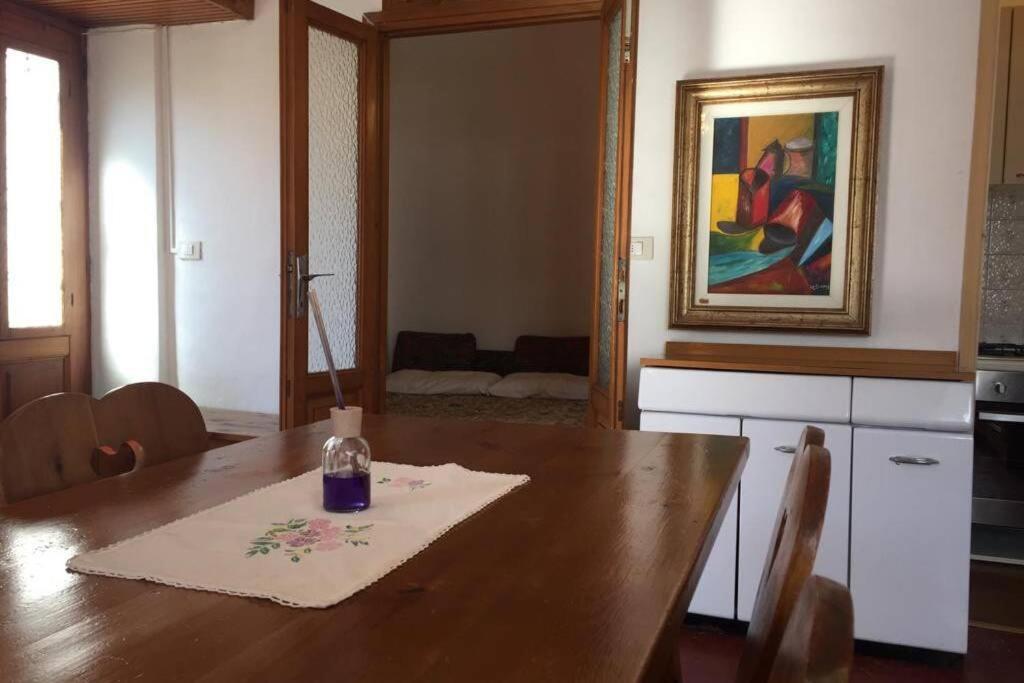 Nel Set Di Piccolo Mondo Antico Villa Viola Valsolda Luaran gambar