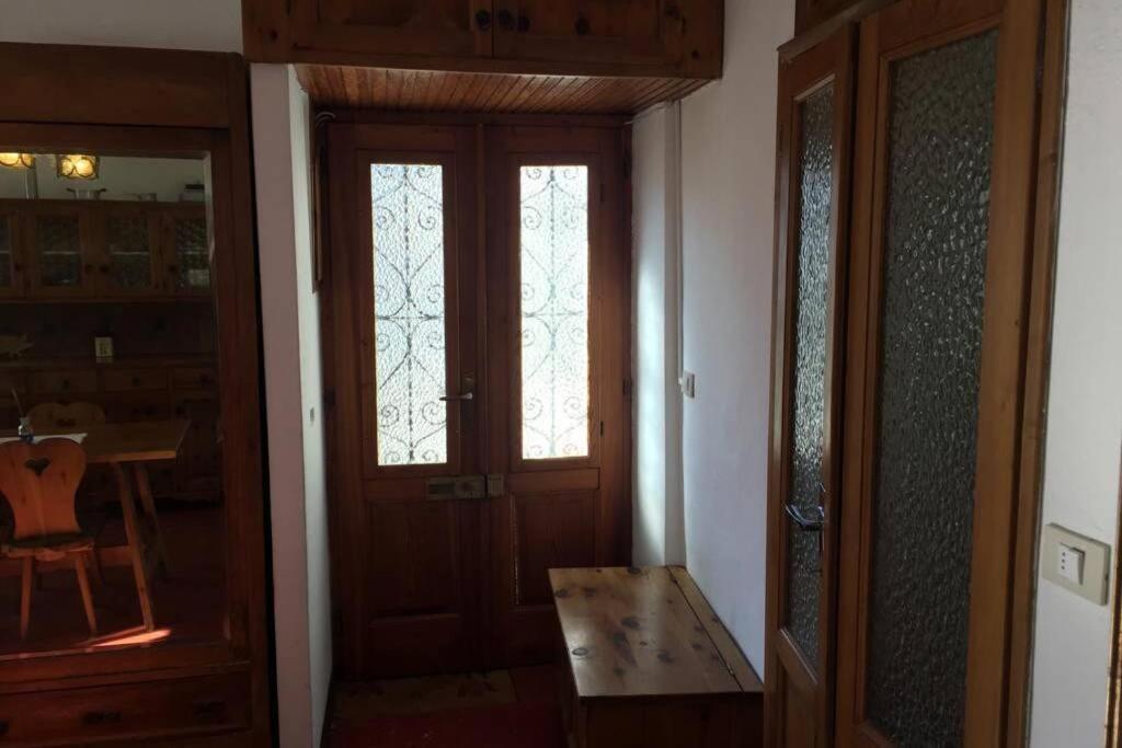 Nel Set Di Piccolo Mondo Antico Villa Viola Valsolda Luaran gambar