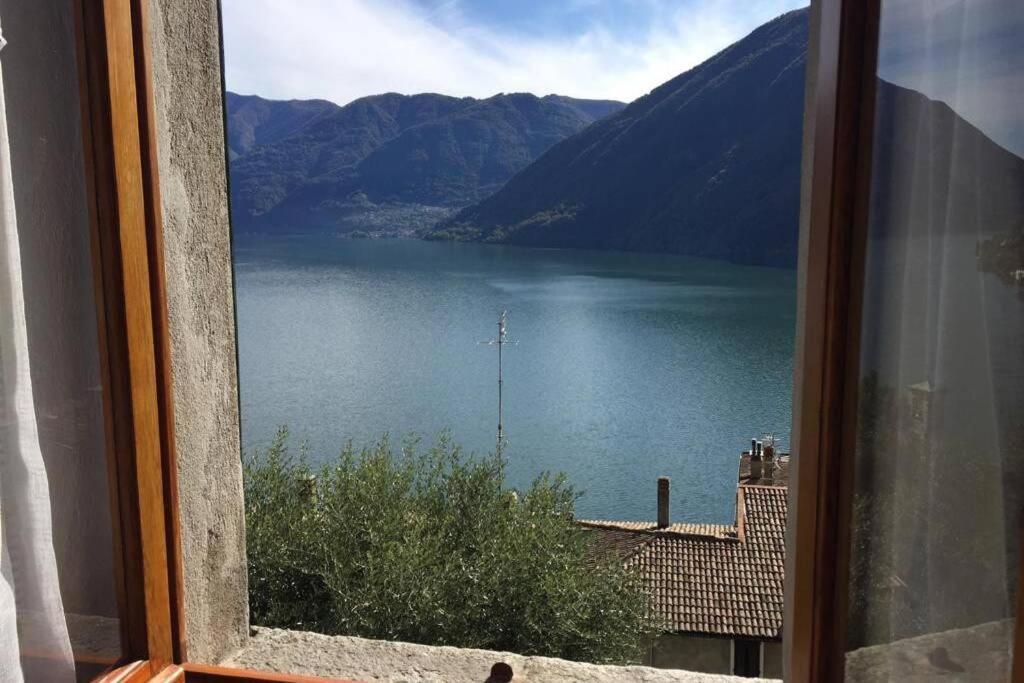 Nel Set Di Piccolo Mondo Antico Villa Viola Valsolda Luaran gambar